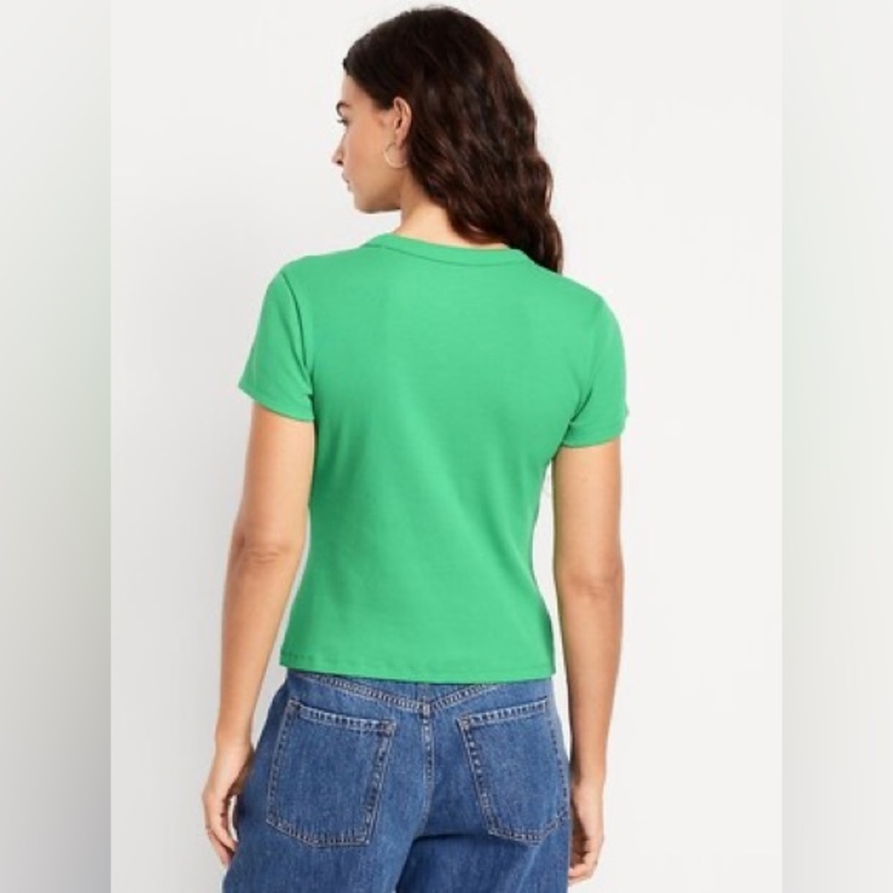 Old Navy Bright Green Crewneck Short Sleeve Tee - Picture 4 of 10